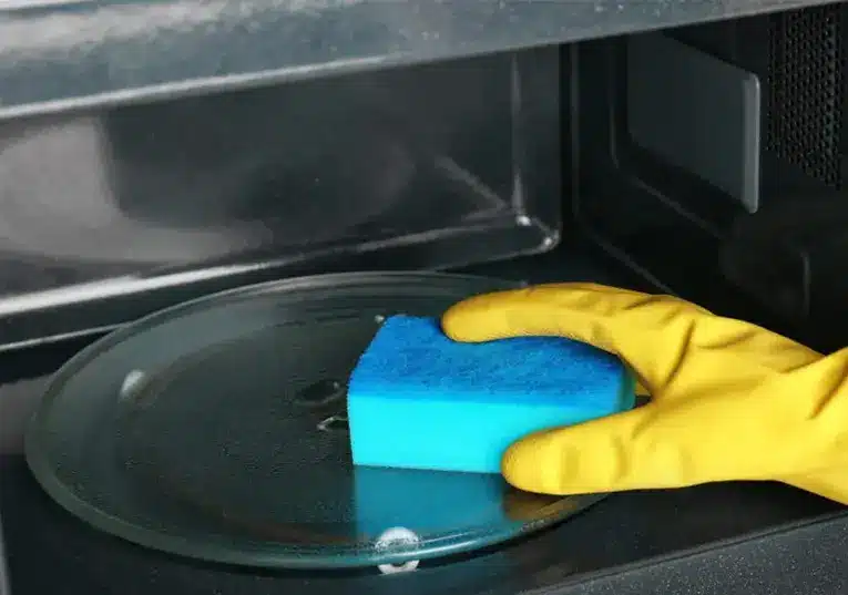 Midea MMP7P012MZ WH Cleaning Inside