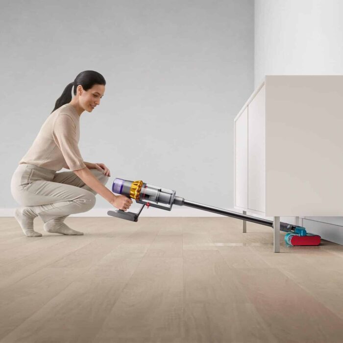 Dyson V15s Cleaning Under Closet Dyson V15s Cleaning Under Closet