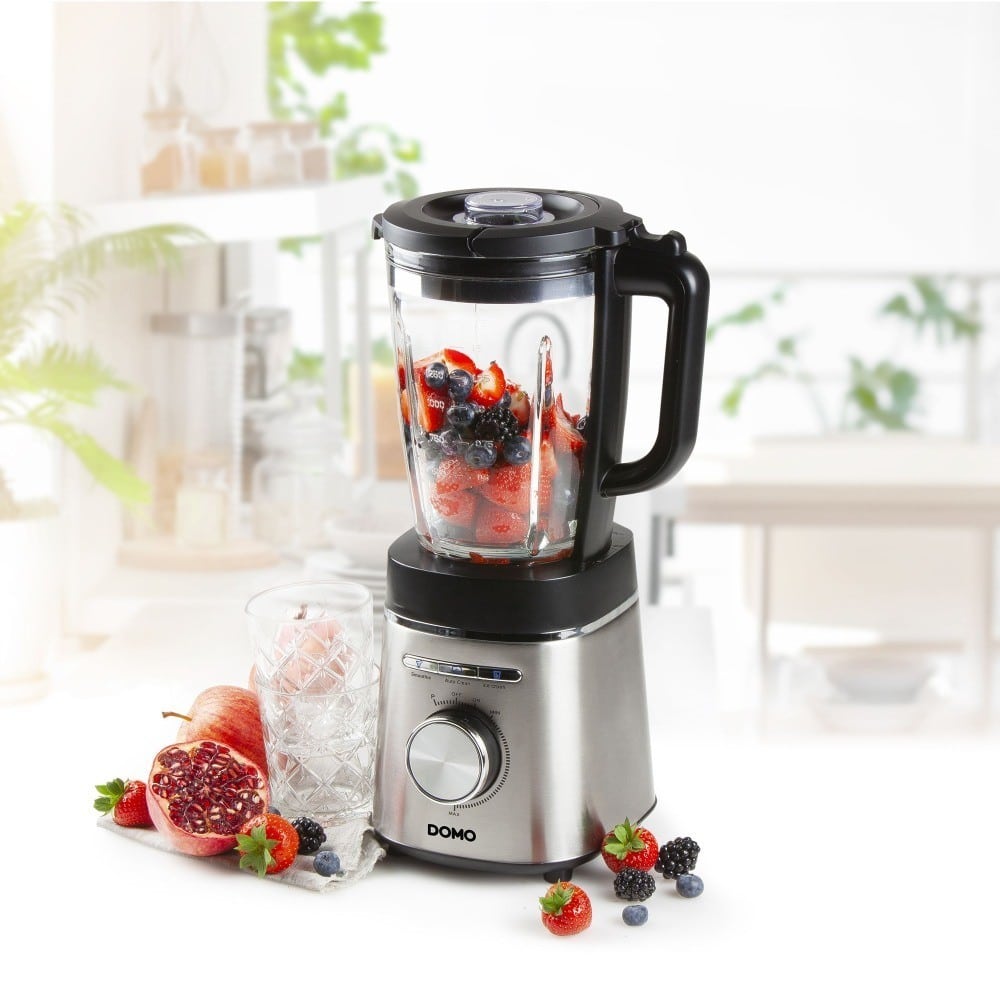 Domo DO722BL With Ice and fruits