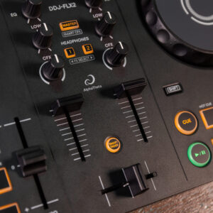 Alphatheta Pioneer DDJ-FLX2 Close up on Controls 2