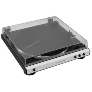 Audio-Technica turntable AT-LP60xbt-white ANgle View Closed Cover Audio-Technica turntable AT-LP60xbt-white ANgle View Closed Cover