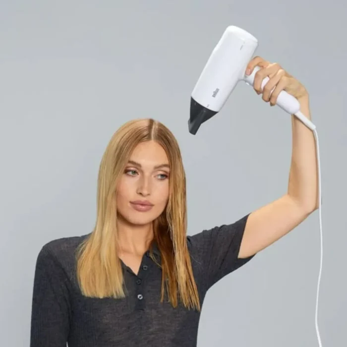 Braun HD210SDE Model Drying her Hair Braun HD210SDE Model Drying her Hair