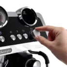 Delonghi EC9865M Close up