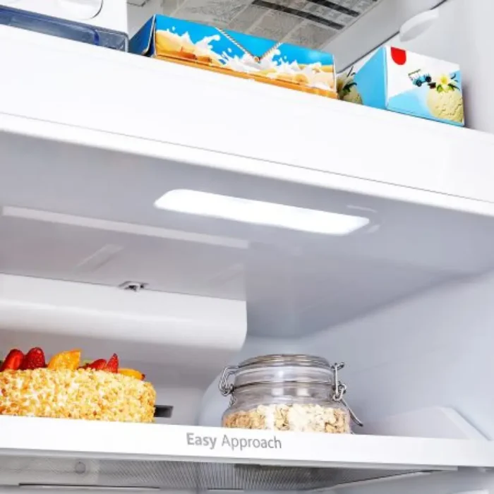Hisense RT599N4ASU Easy Approach Shelf Hisense RT599N4ASU Easy Approach Shelf